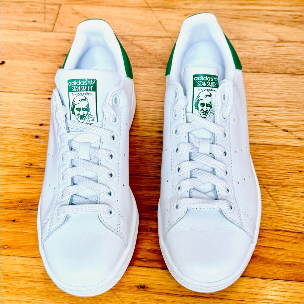Adidas Stan Smith White with Green Detail (Never Worn!!)